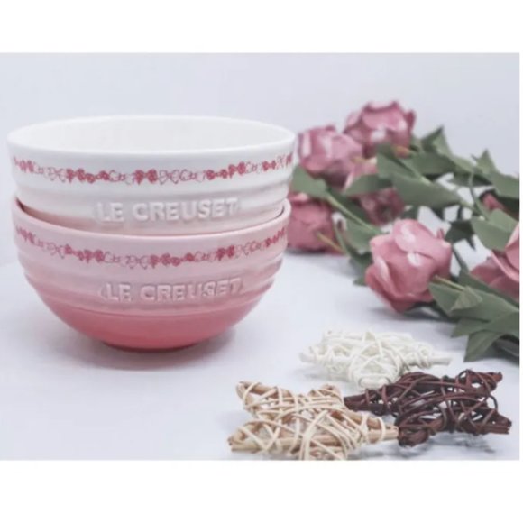 Le Creuset x Hello Kitty light pink white bow rice Bowl set of 2 nwt - Picture 5 of 14